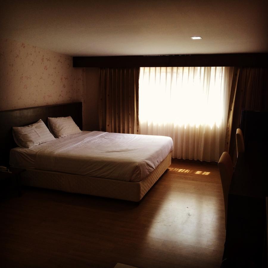 Iraqi Hotel Makkasan Exterior foto